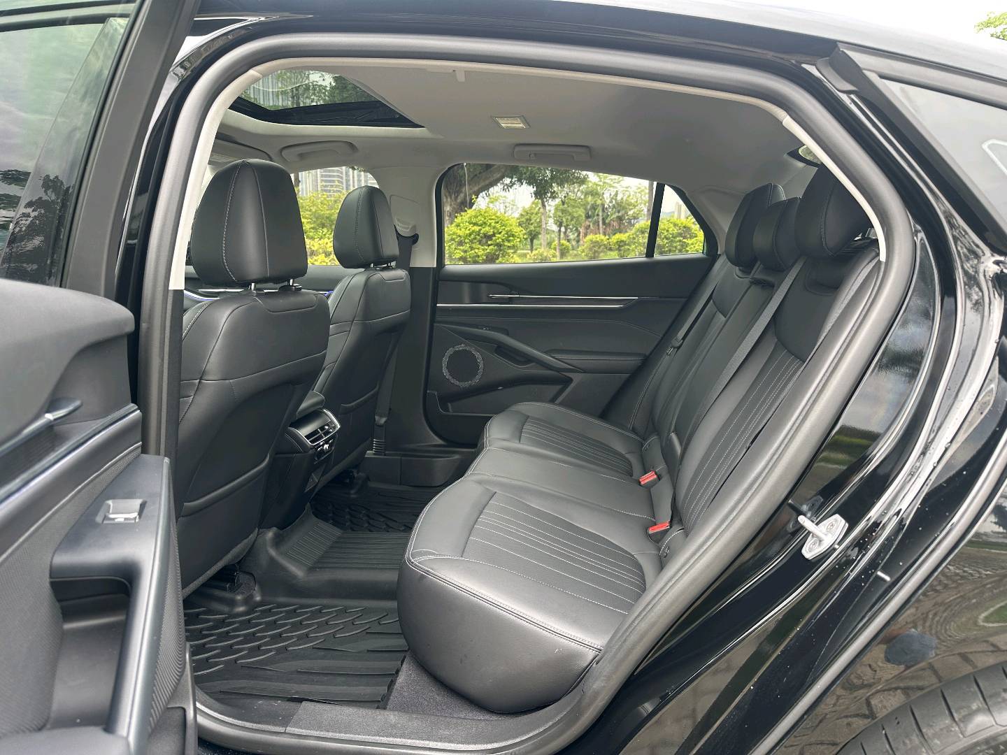 Ford 2025 Mondeo‌ 2.0 PHEV Intelligent Control Flagship National VI