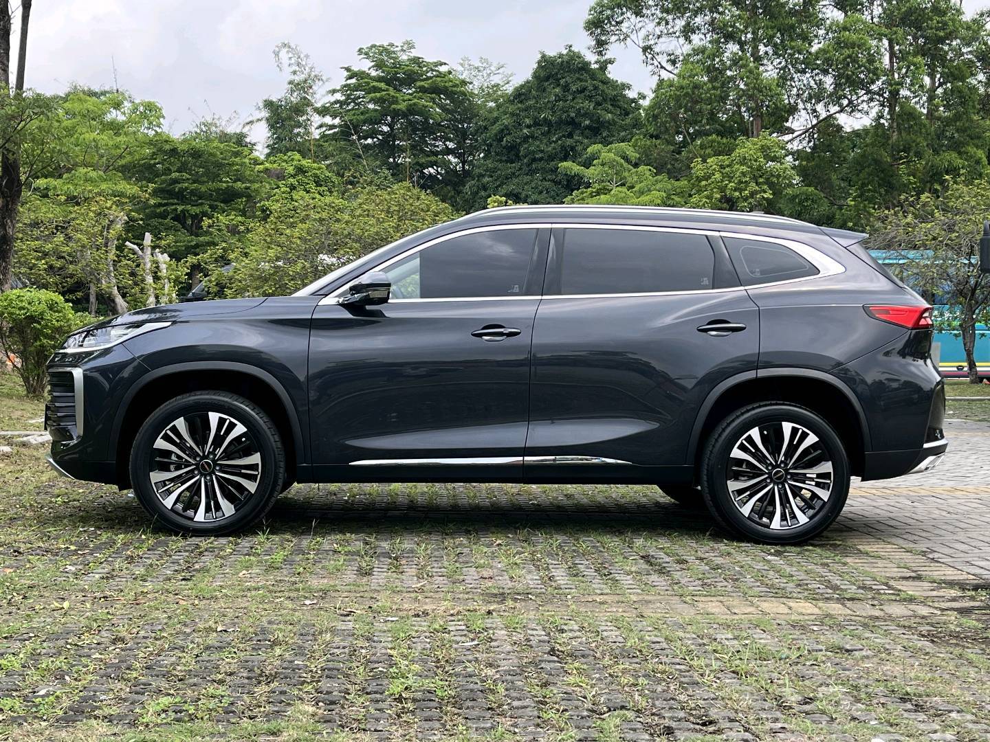 EXEED 2024 Lingyun 300T two wheel drive Starry Edition