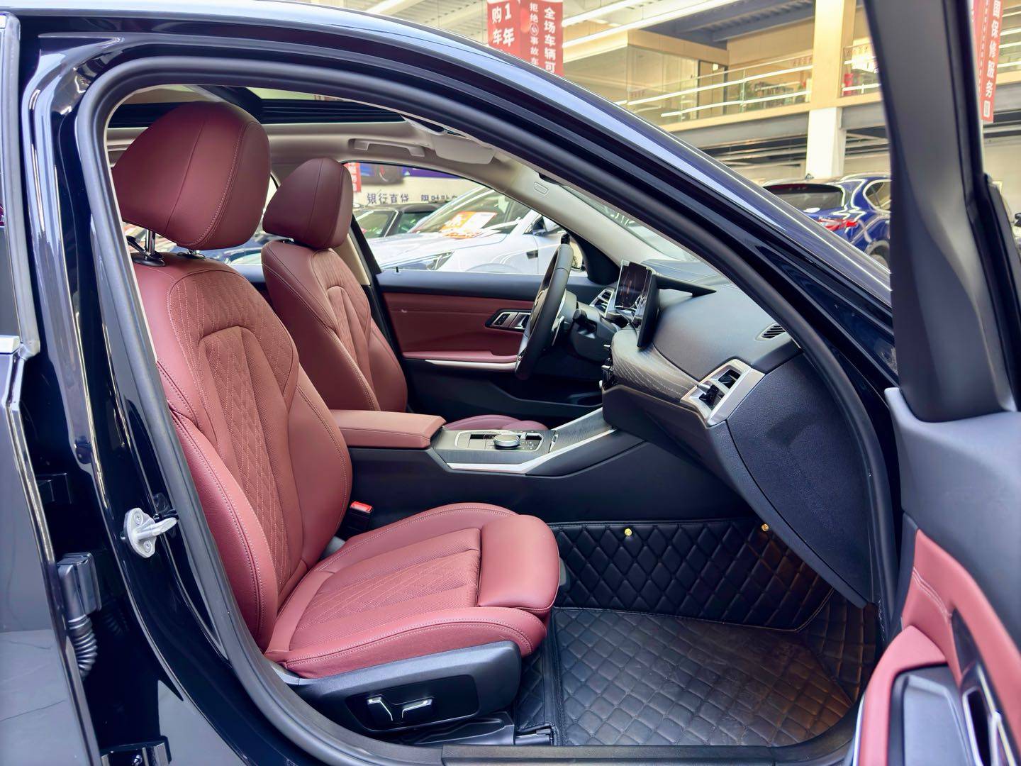 مستعمل BMW 2025 3 Series 325Li xDrive M Sport Package