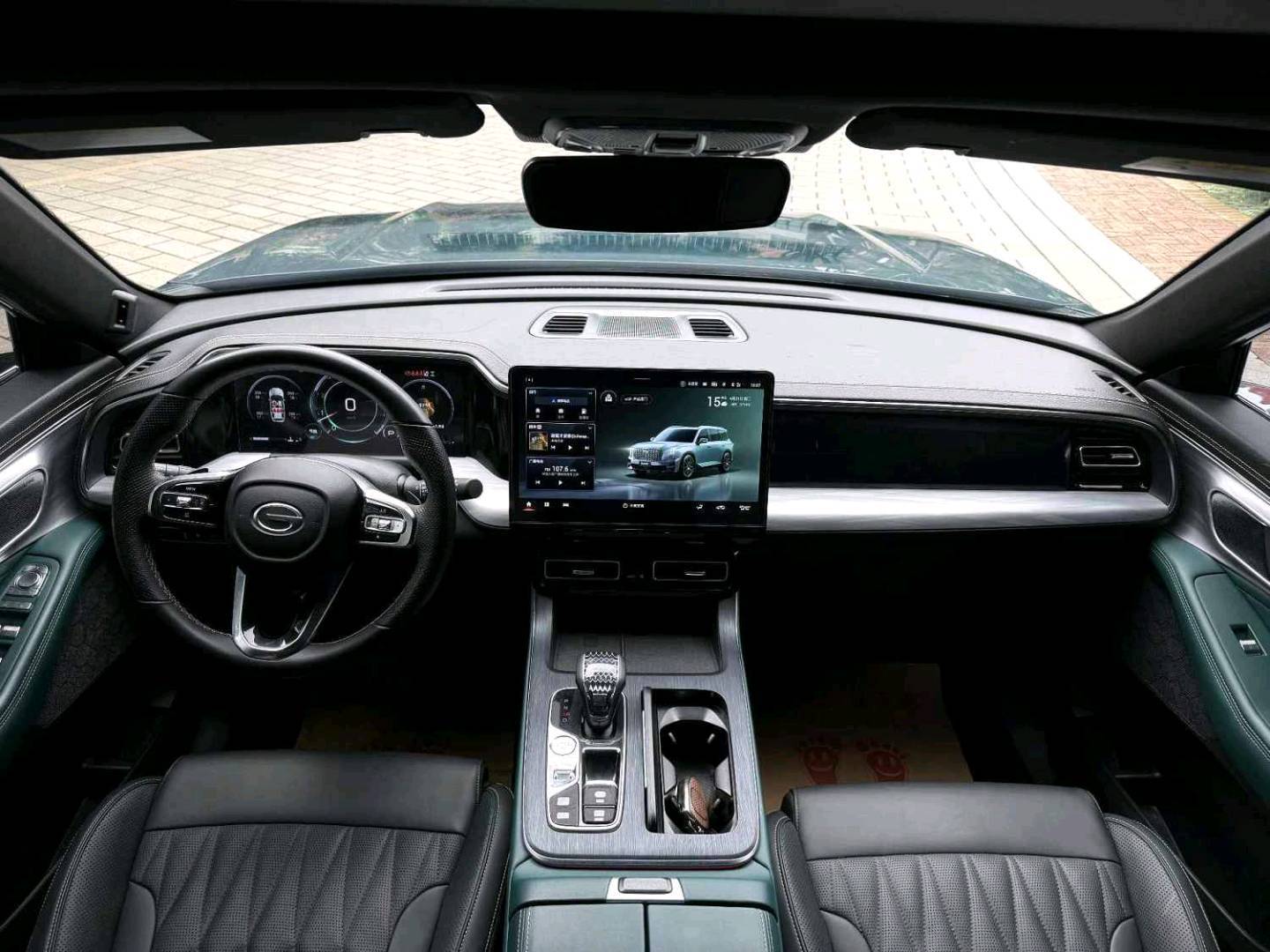 مستعمل GAC 2022 GS8 320T 4WD GL (Seven seats)