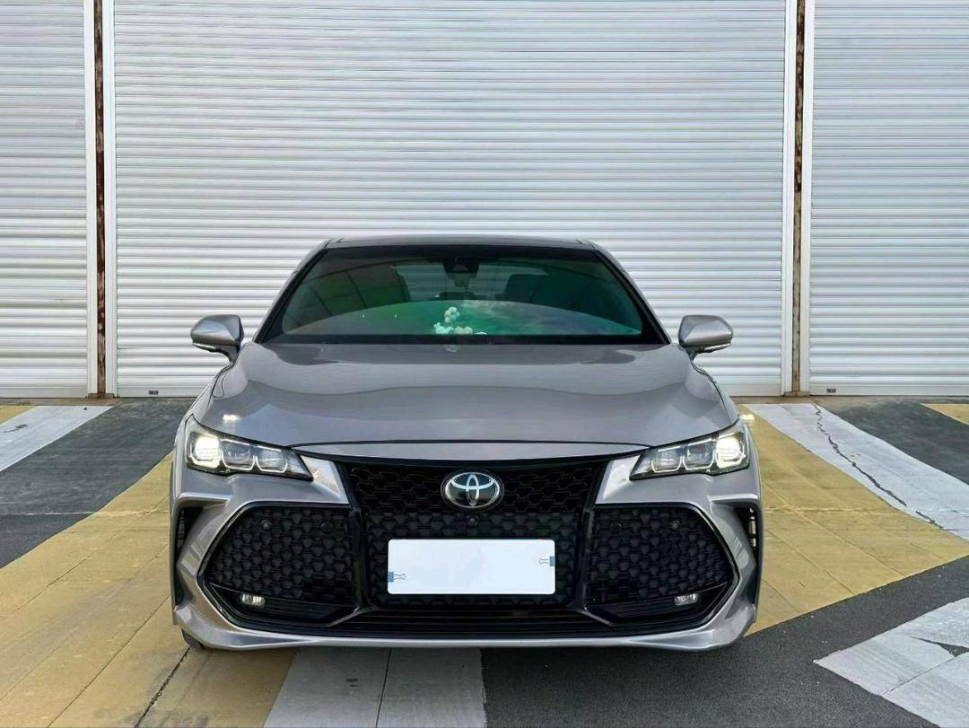 Toyota 2019 Avalon 2.5L Touring Premium Edition National VI سيارة مستعملة