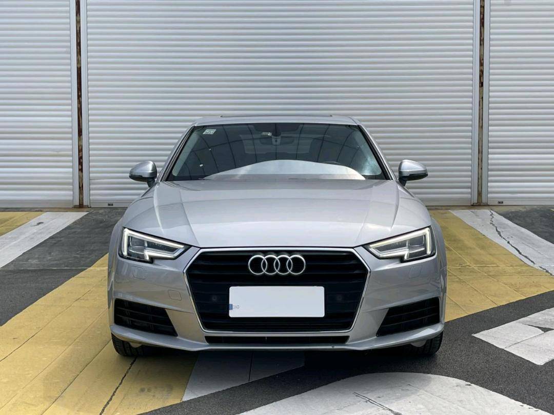 Audi 2017 A4L 40 TFSI Fashion Dynamic Type سيارة مستعملة