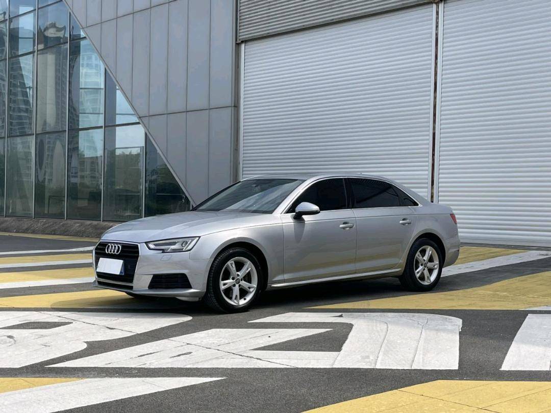 Audi 2017 A4L 40 TFSI Fashion Dynamic Type