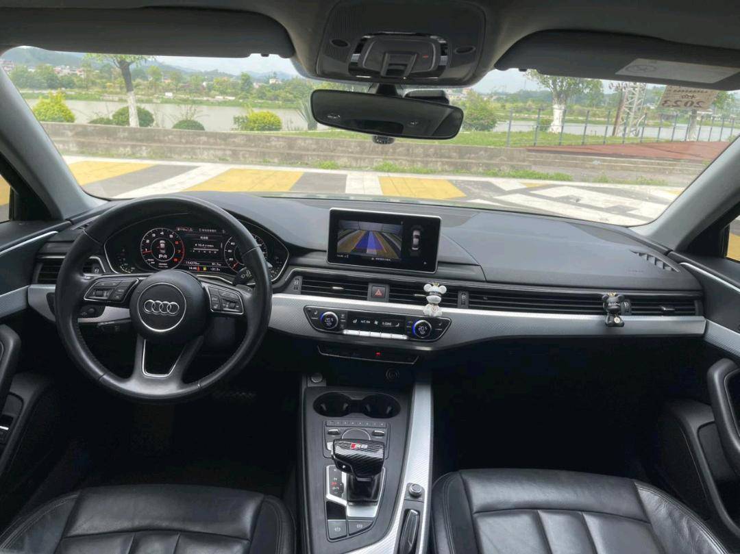 Audi 2017 A4L 40 TFSI Fashion Dynamic Type