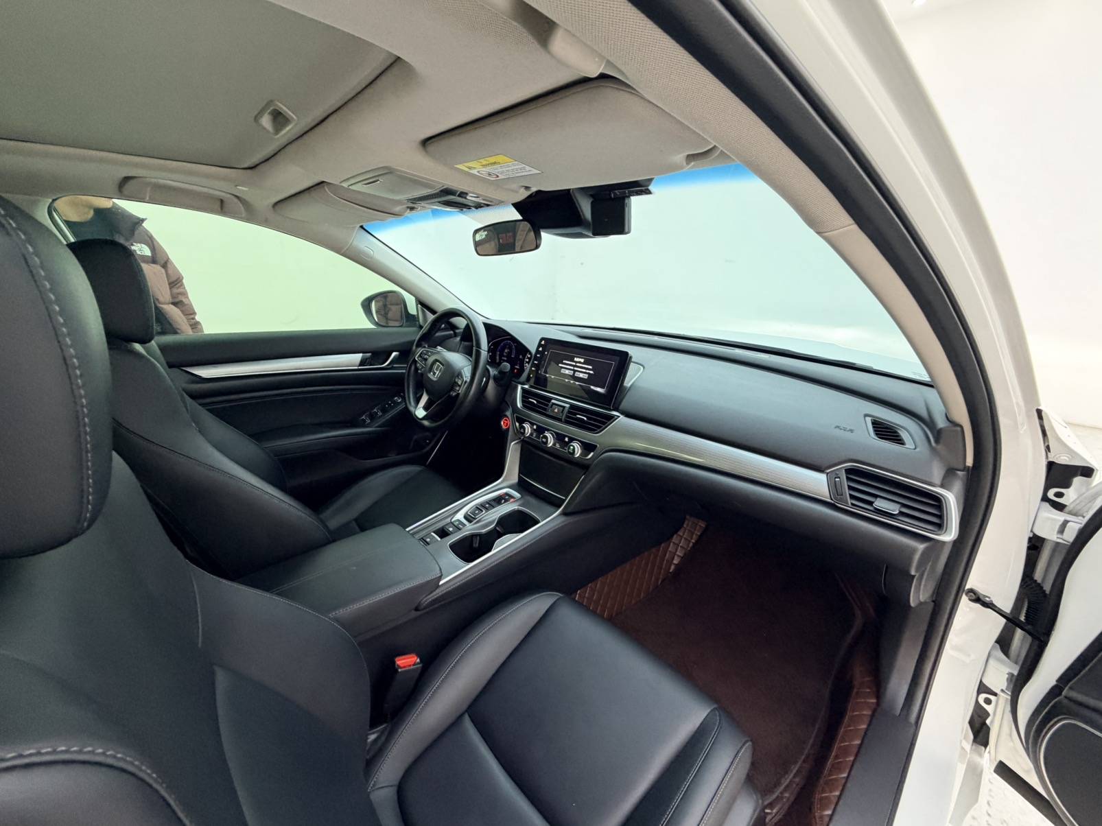 مستعمل HONDA 2022 ACCORD Hybrid 2.0L Sharp Collar Edition