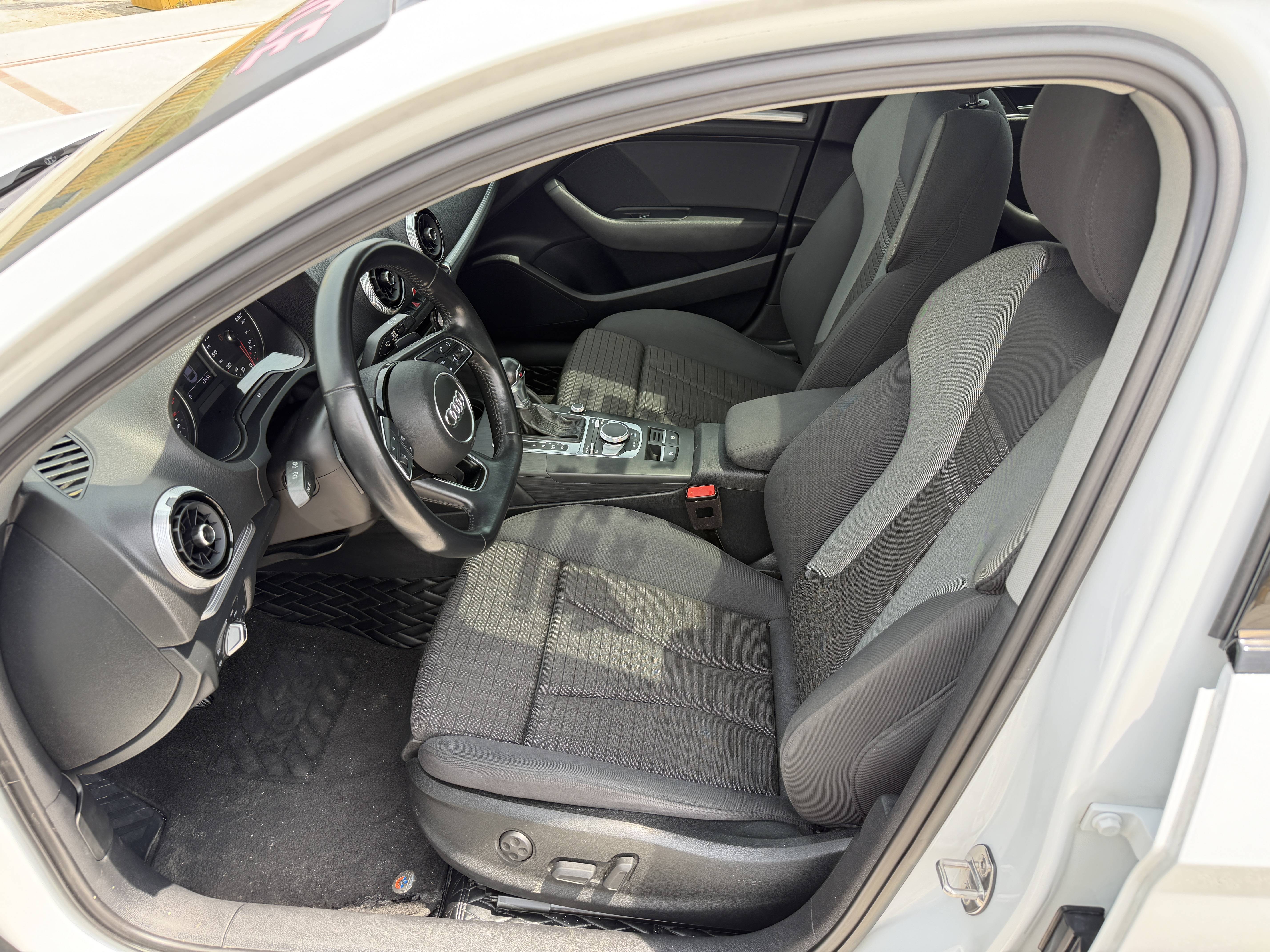 مستعمل Audi 2018 A3 30th Anniversary Sportback 35 TFSI Enterprising Type