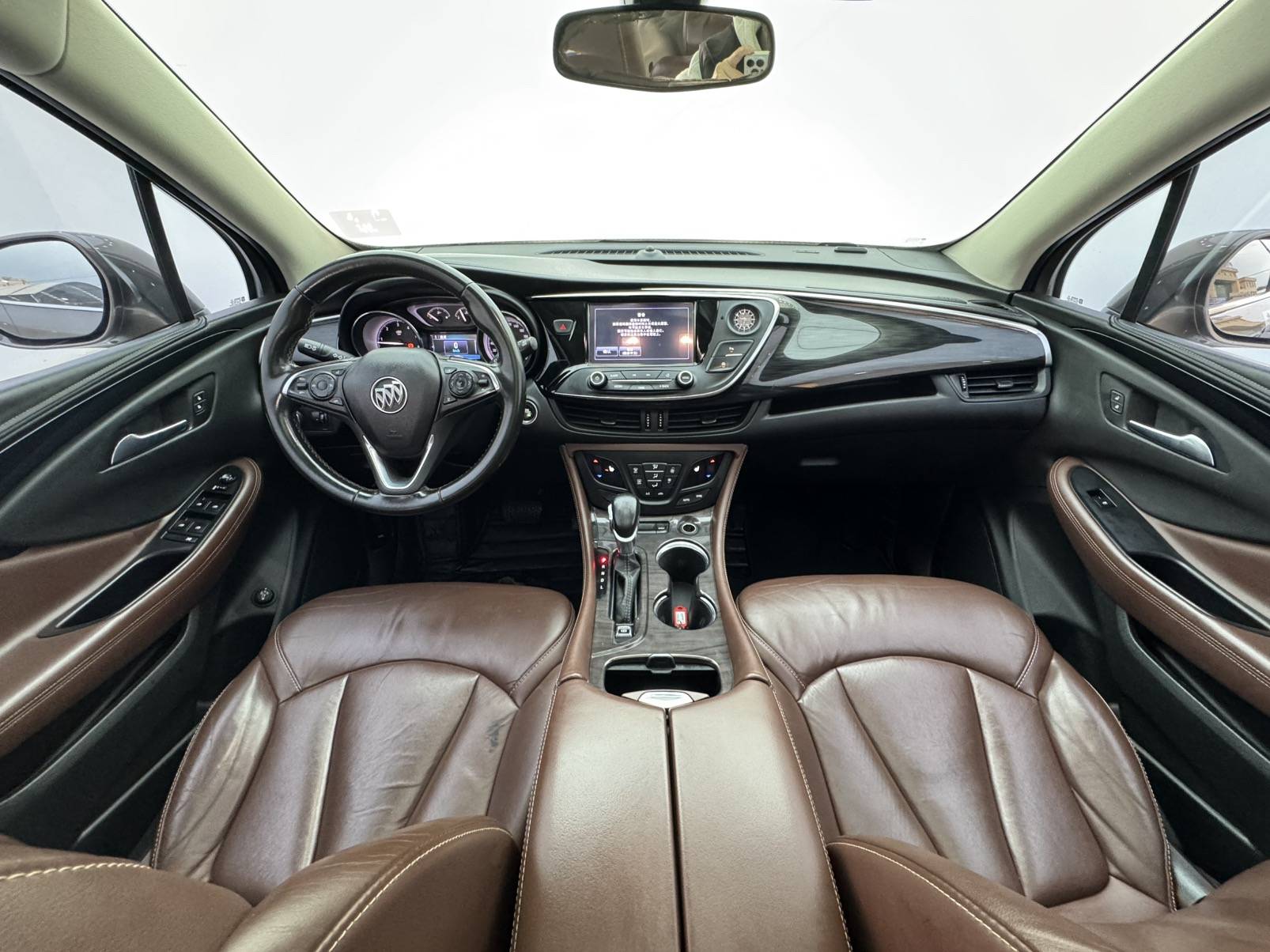 مستعمل Buick 2018 ENVISION 20T four-wheel drive elite model