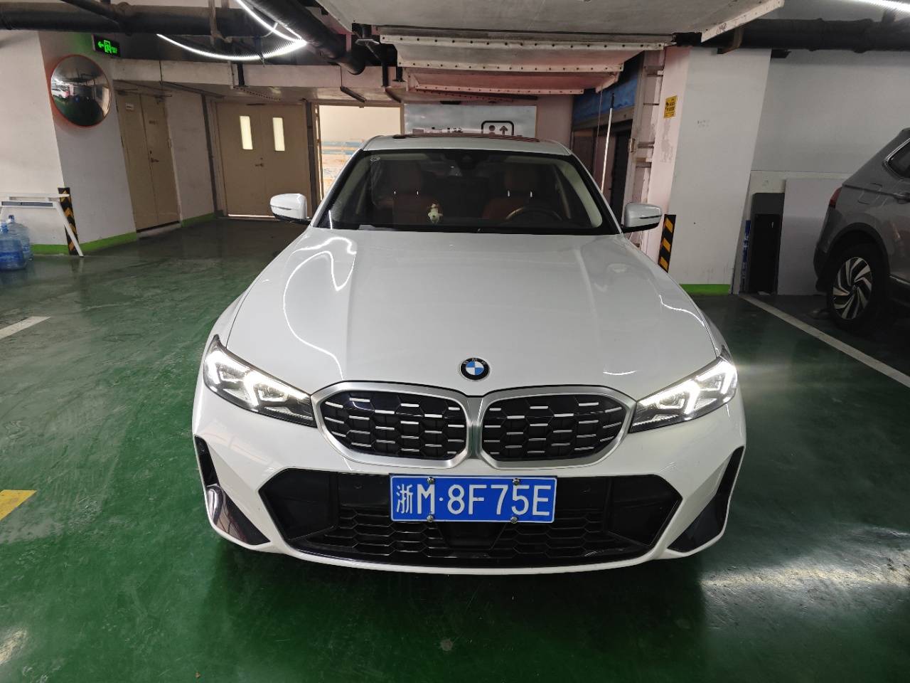 مستعمل BMW 2025 3 Series 325Li M Sport Package