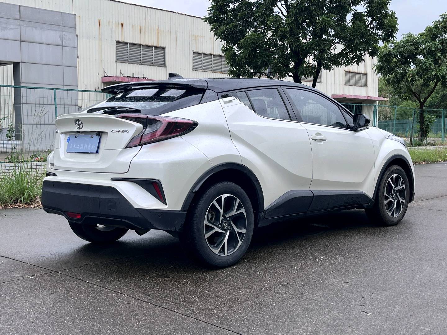 مستعمل Toyota 2020 C-HR 2.0L Luxury Edition National VI