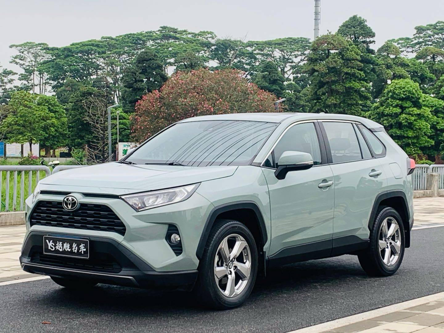 Toyota 2021 RAV4 2.0L CVT 2WD Fashion Edition سيارة مستعملة