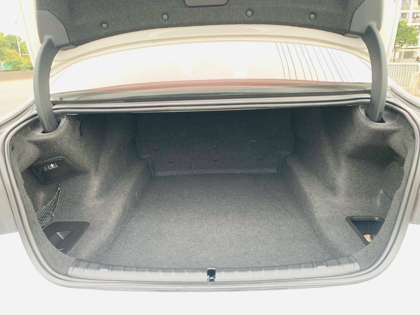 مستعمل BMW 2018 5 Series 530Li Exclusive M Sport Set