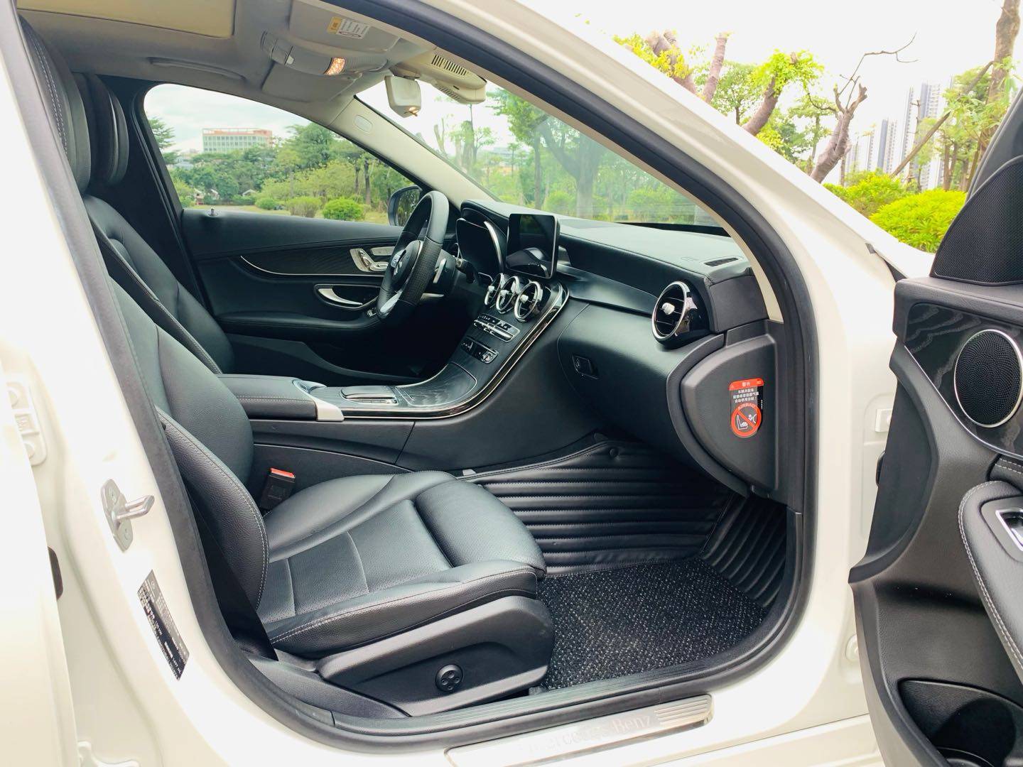 مستعمل Benz 2020 C Class Revised C 260 L Sport Edition