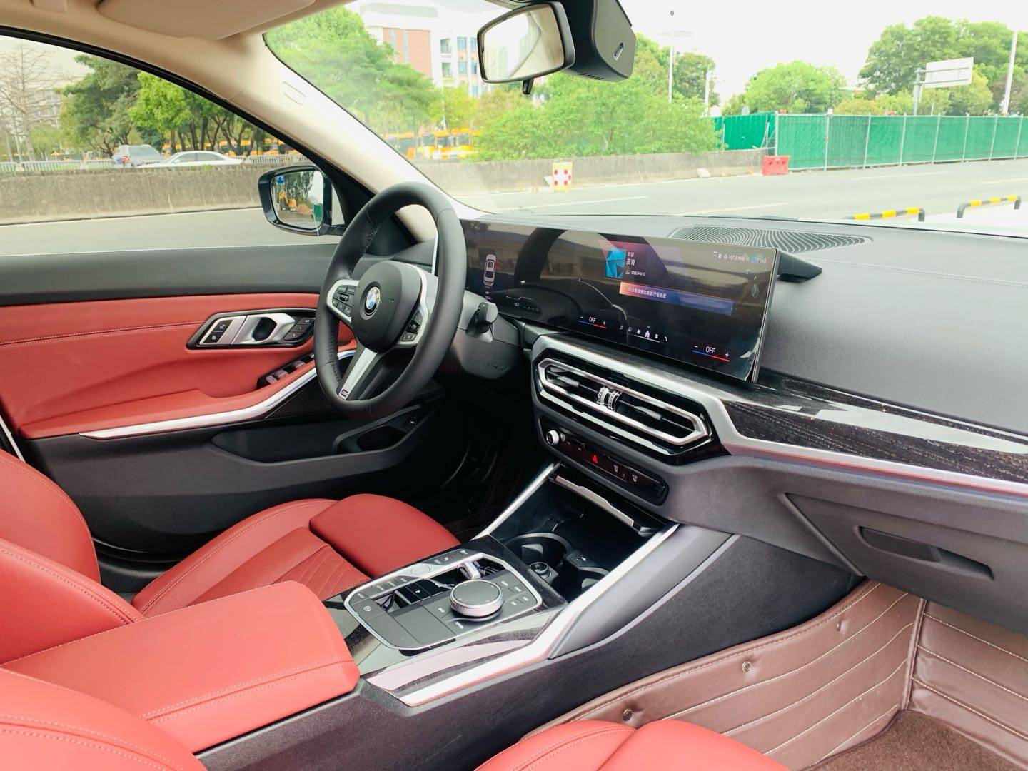 مستعمل BMW 2024 3 Series 325Li M Sport Package