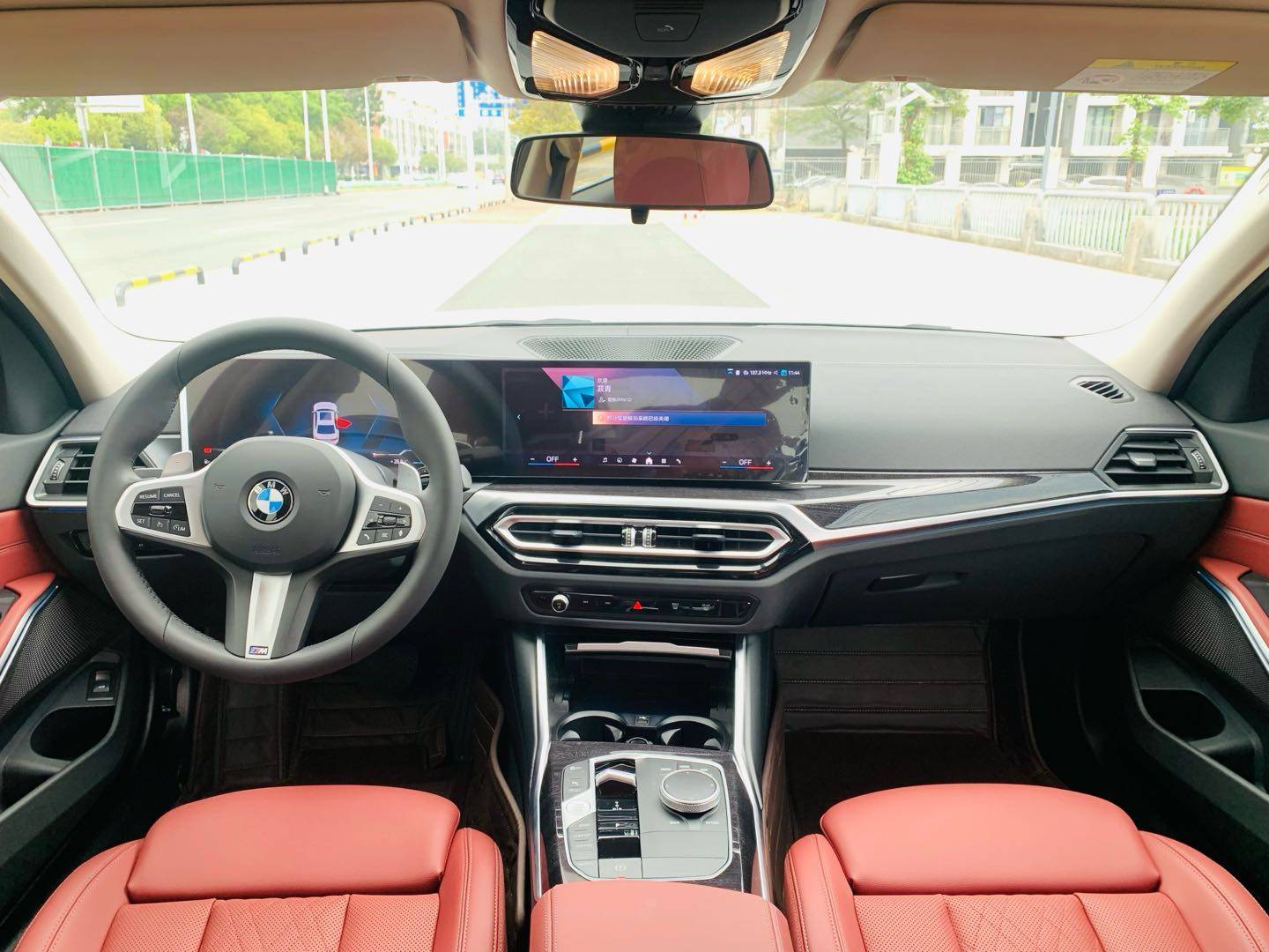 مستعمل BMW 2024 3 Series 325Li M Sport Package