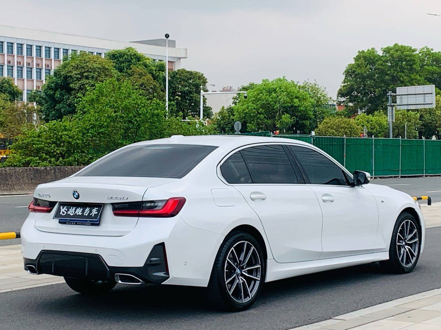 مستعمل BMW 2024 3 Series 325Li M Sport Package