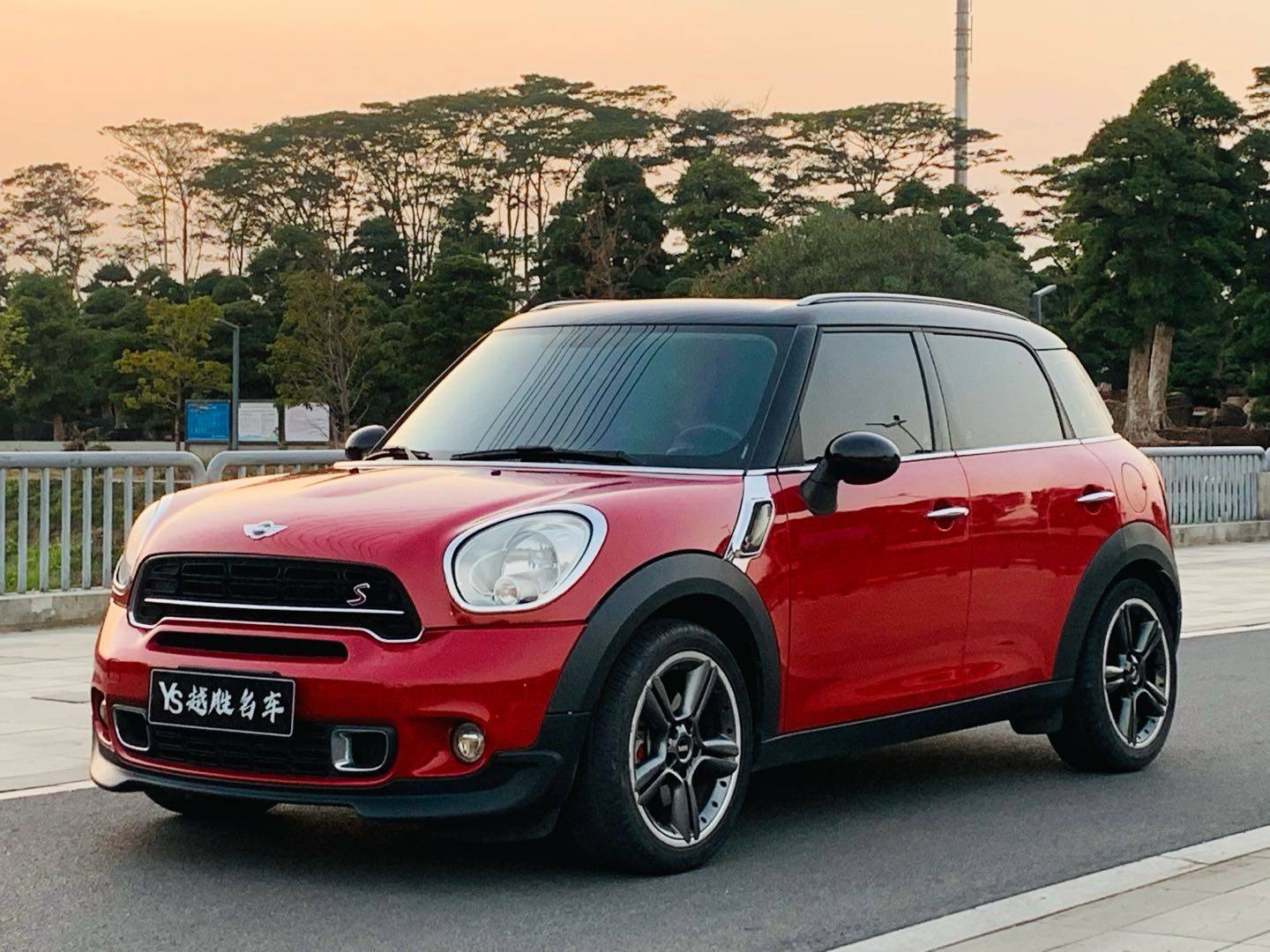 MINI 2014 COUNTRYMAN 1.6T COOPER S ALL4 سيارة مستعملة