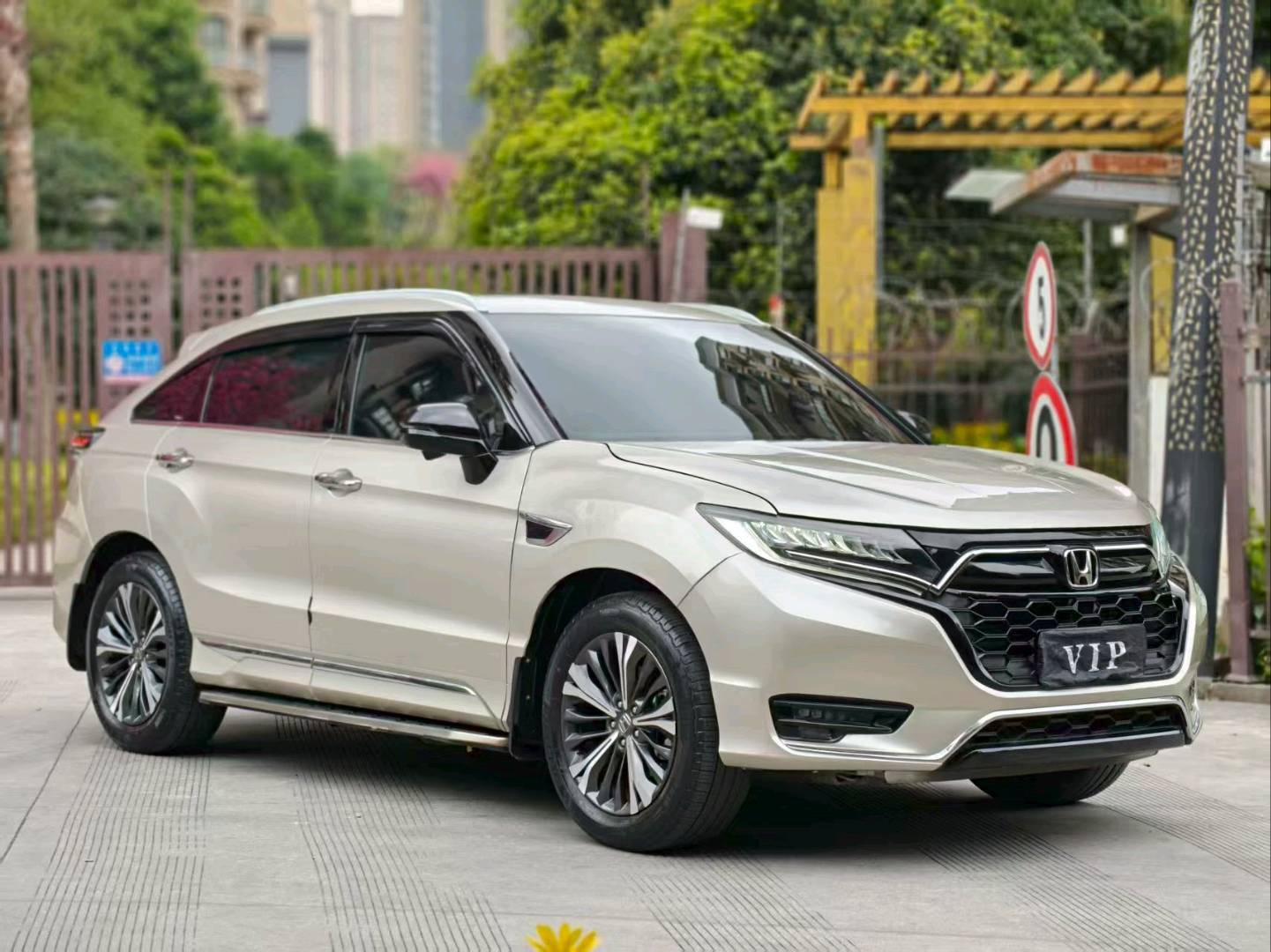 مستعمل HONDA UR-V 2020 370TURBO 2WD Zunya Edition