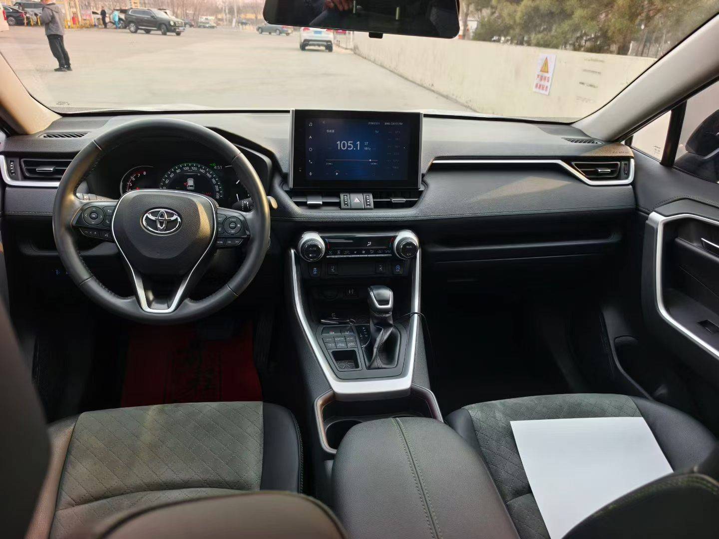 مستعمل Toyota RAV4 2022 2.0L CVT four-wheel drive Fashion Plus Edition
