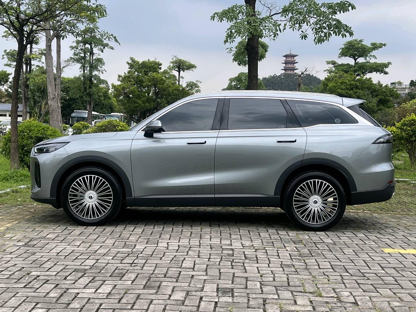 Chery Tiggo 9 2026 9X 2.0T automatic two wheel drive luxury model