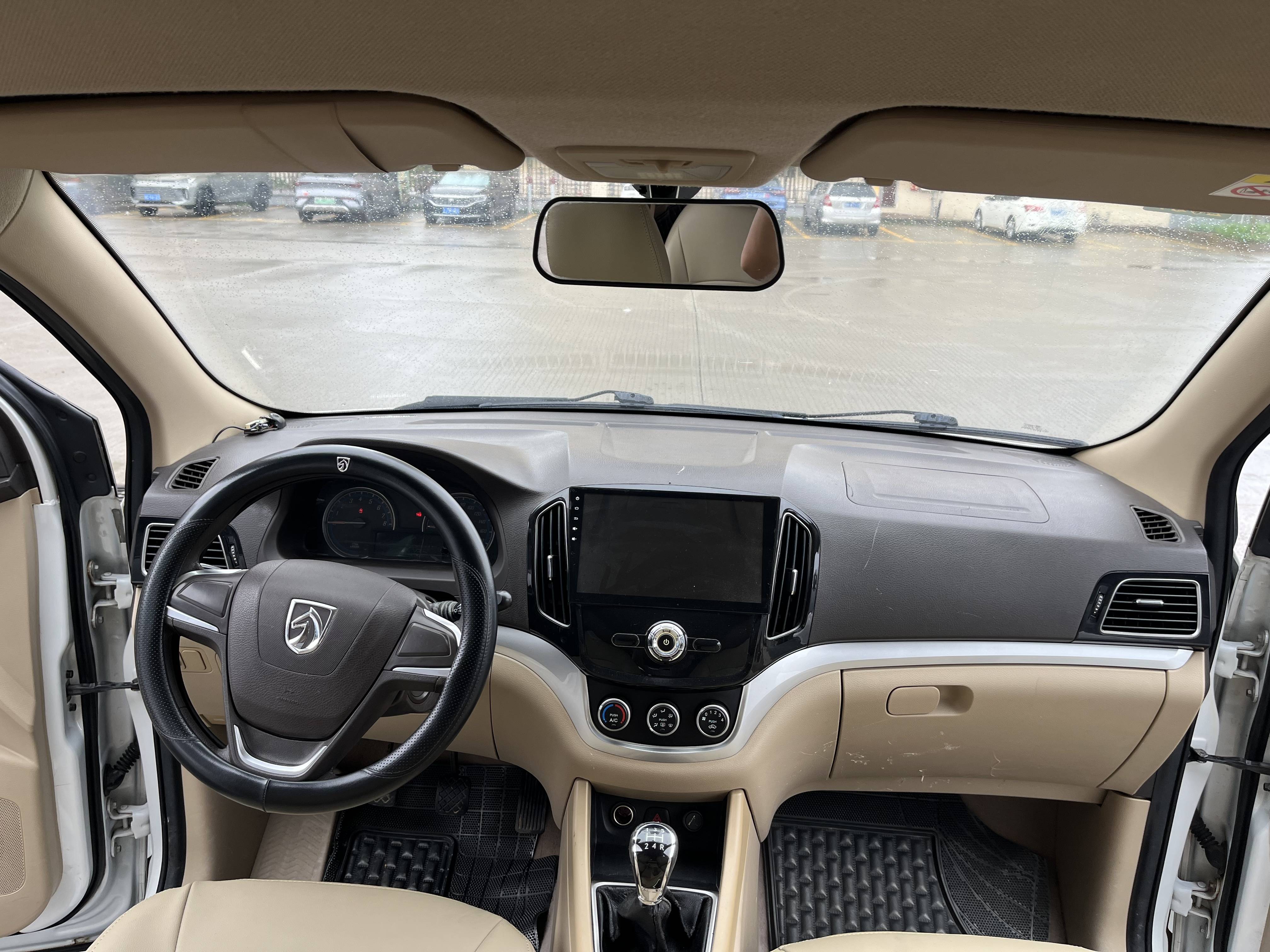 二手BAOJUN 730 2014 1.5L Manual Standard 7-seater