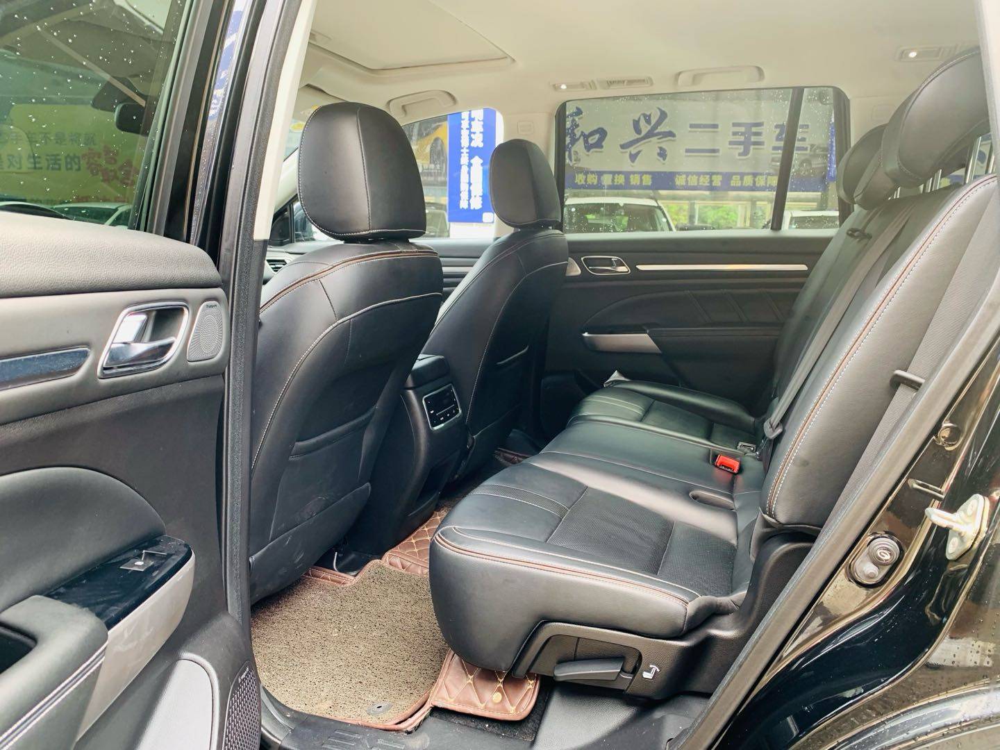 GAC GS8 2020 390T two wheel drive luxury version (seven seats)