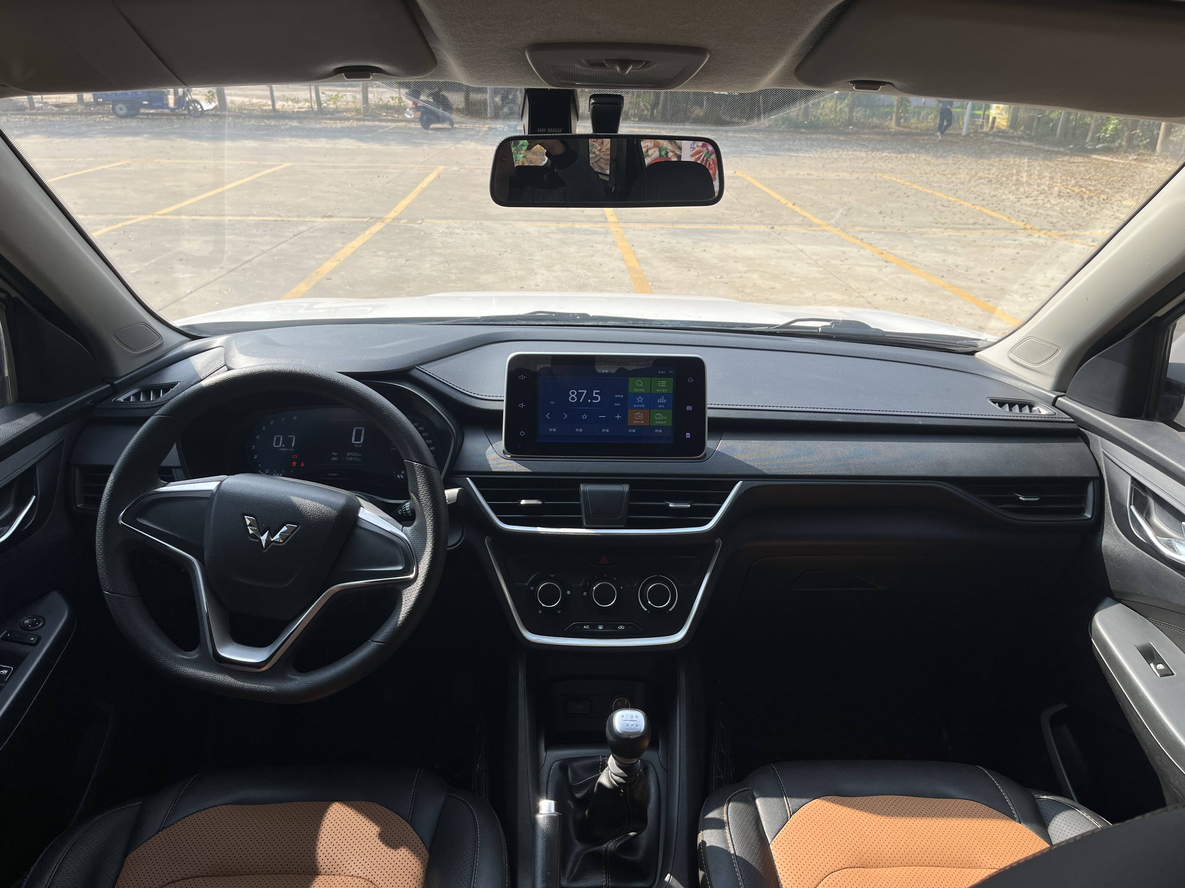 Подержанный Wuling Hongguang S3 2019 1.5T Manual Comfort Type National V