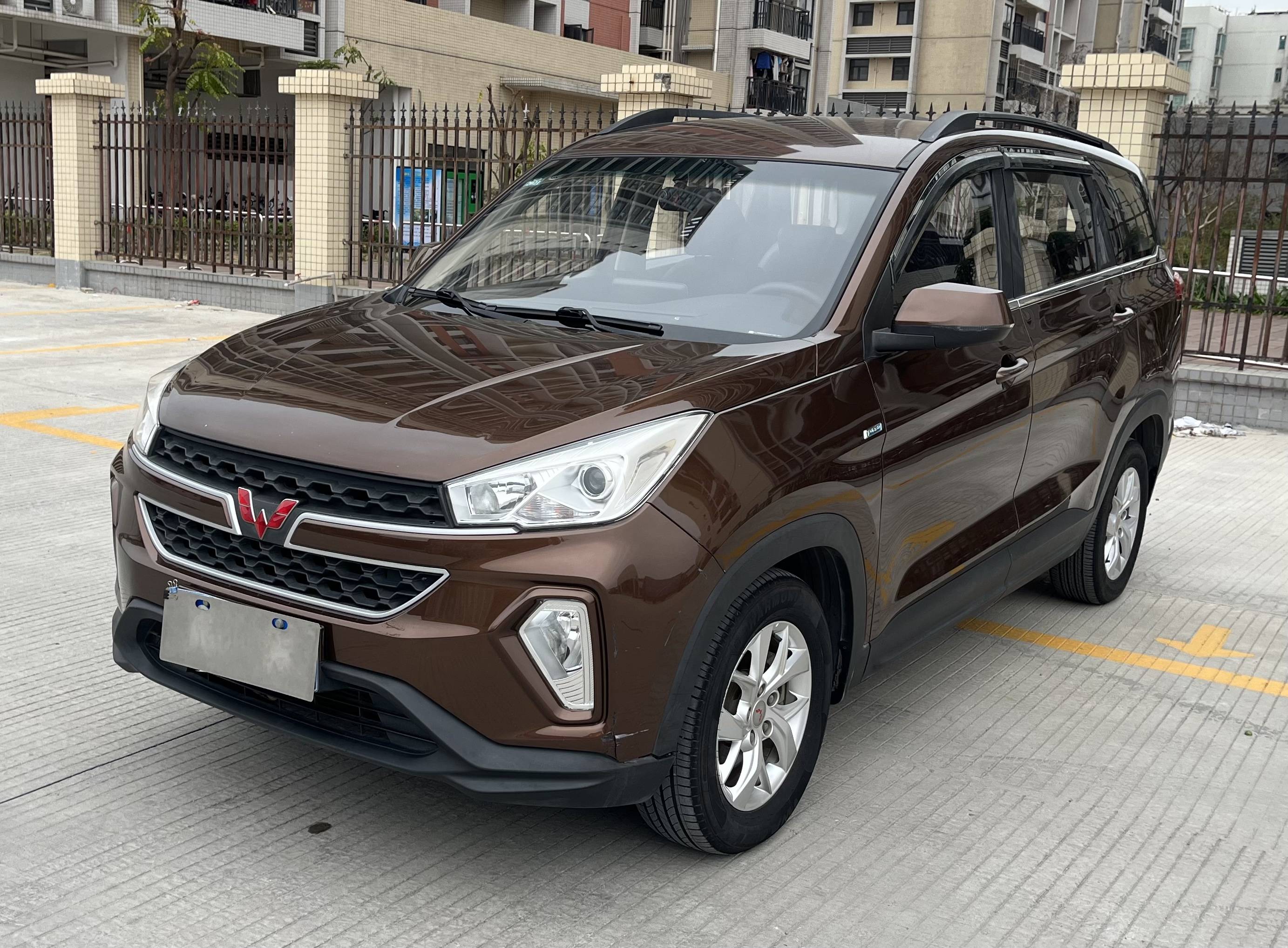 Wuling Hongguang S3 2018 1.5T Manual Comfort Type National V Подержанный автомобиль