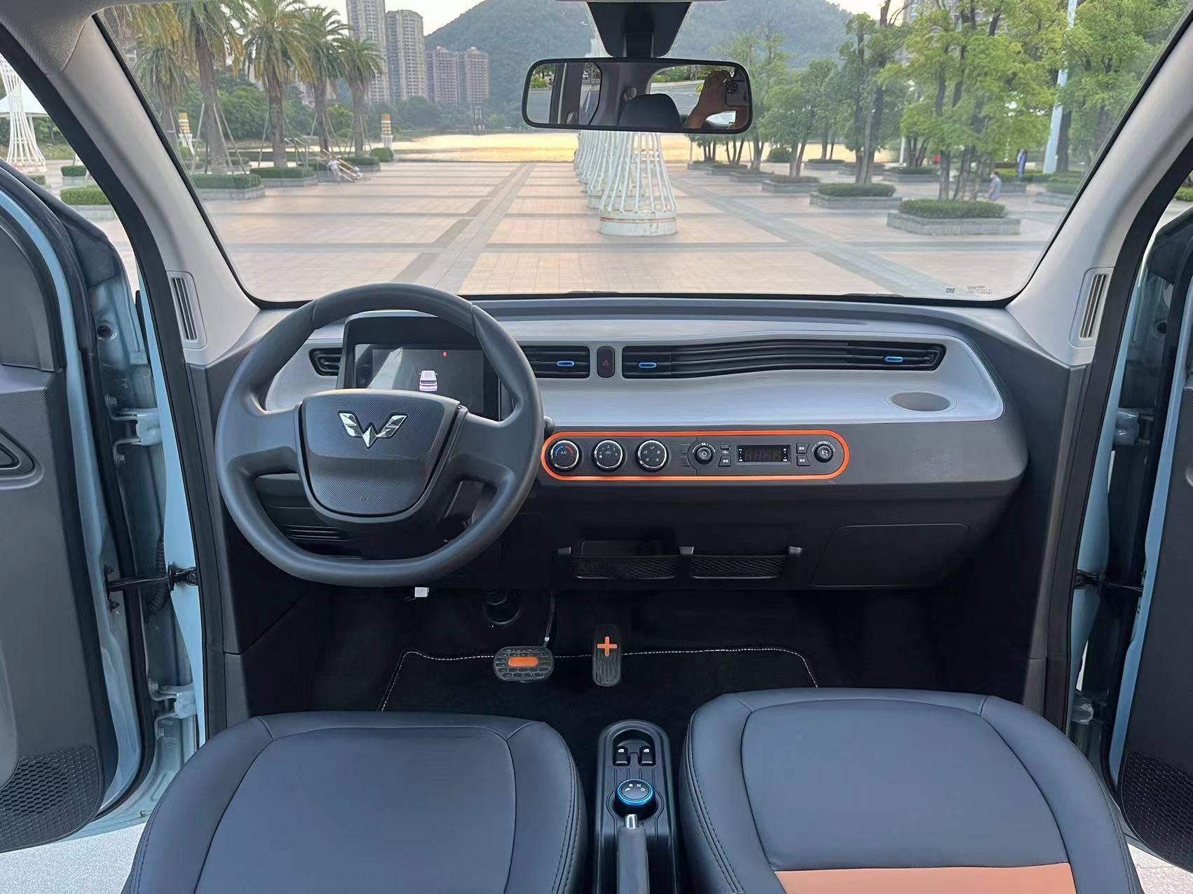 Подержанный Wuling MINIEV 2021 Macaron Fashion Lithium Iron Phosphate