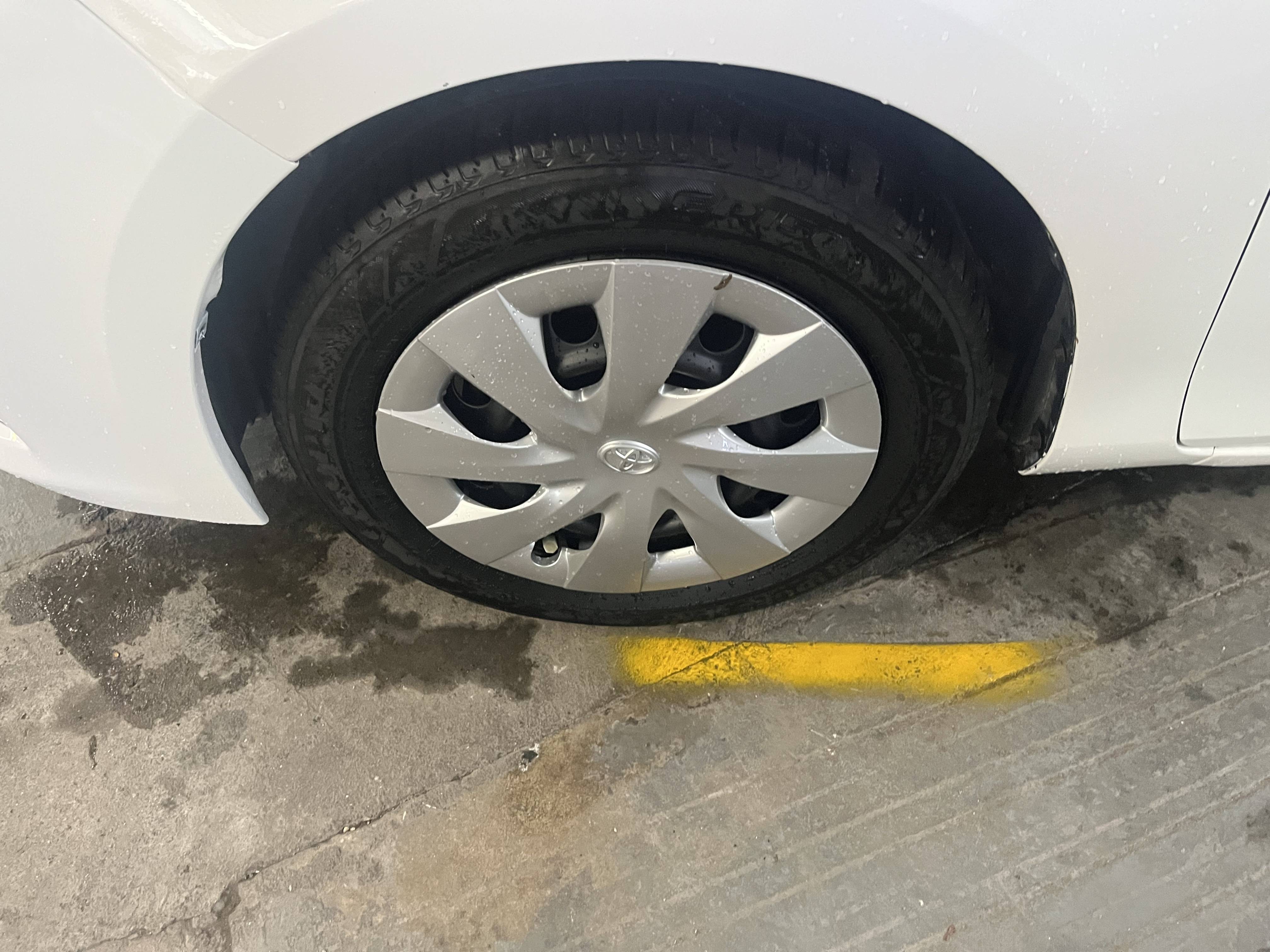 Toyota YARiS L Hatchback 2014 1.3E Automatic Charm Edition