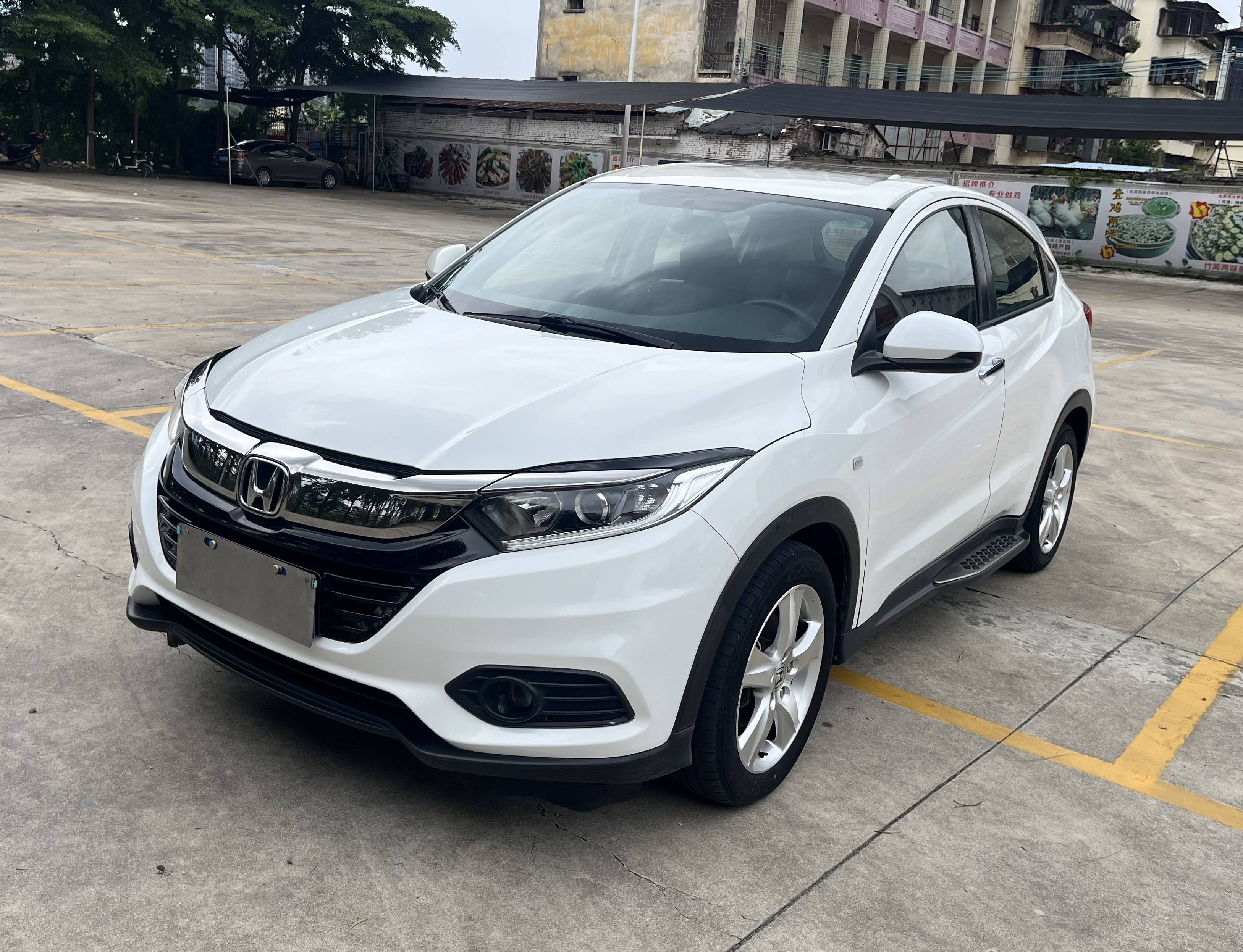 Подержанный HONDA VEZEL 2019 220 TURBO CVT Elite Edition National VI