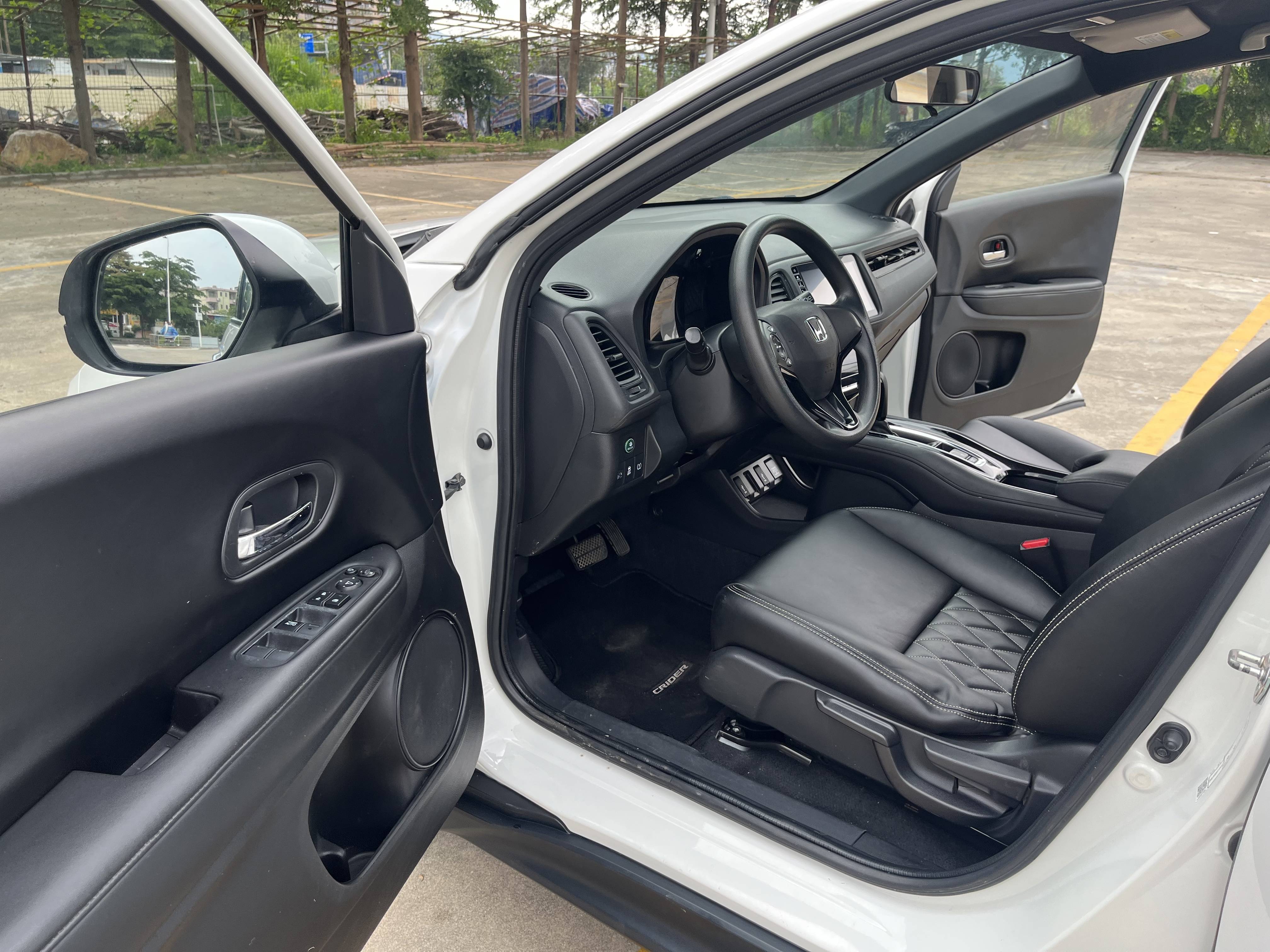 Подержанный HONDA VEZEL 2019 220 TURBO CVT Elite Edition National VI