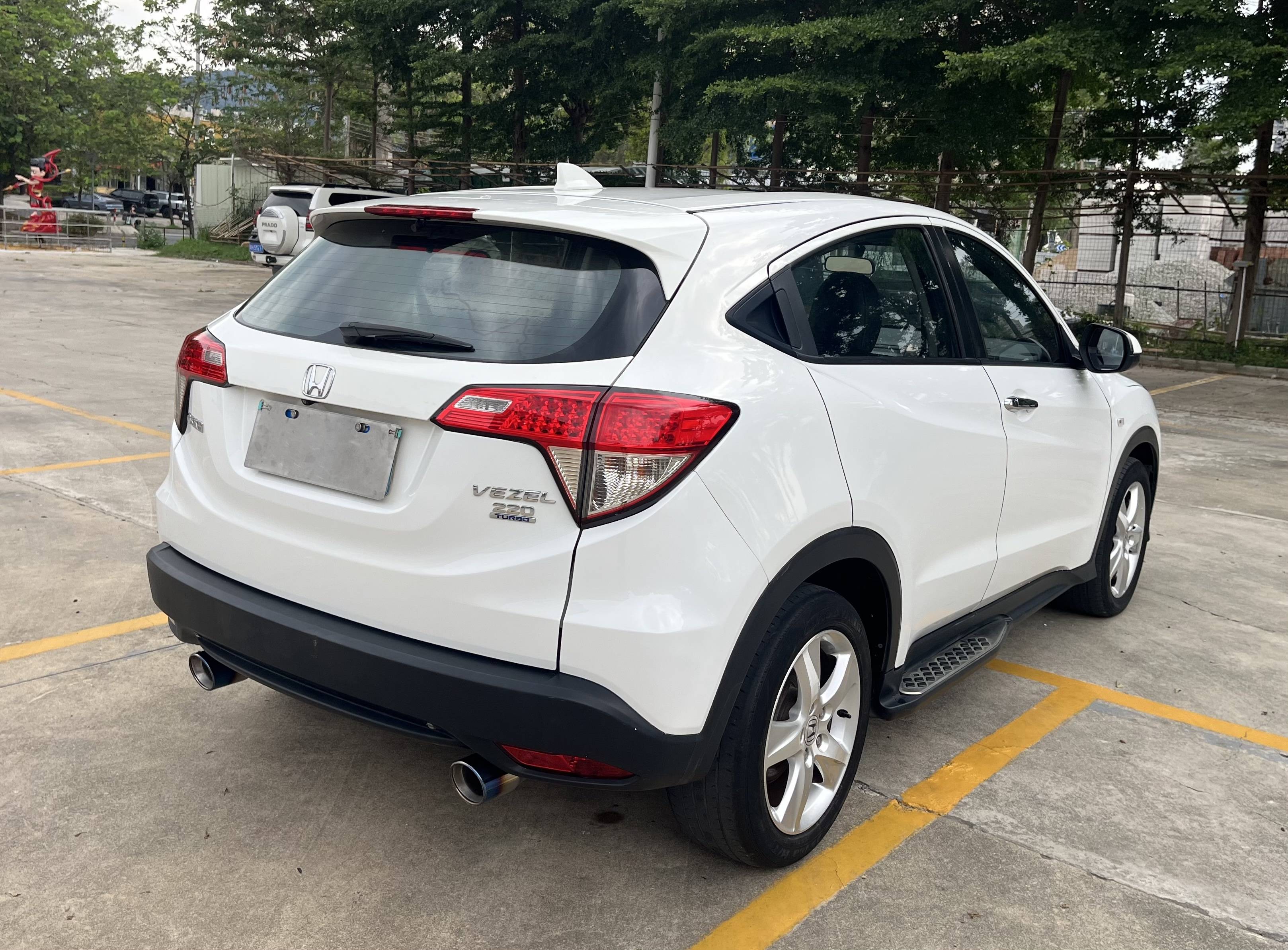 Подержанный HONDA VEZEL 2019 220 TURBO CVT Elite Edition National VI