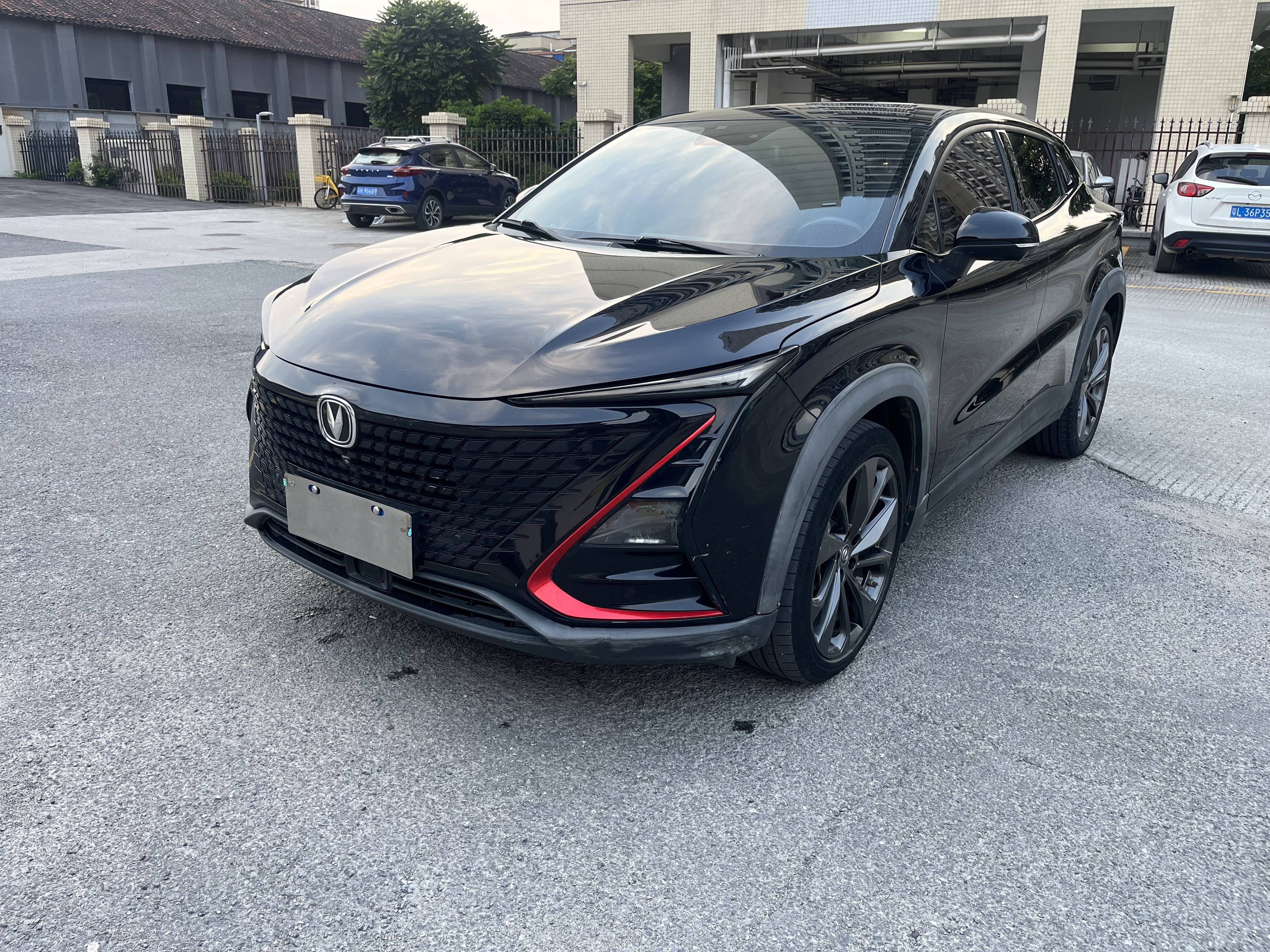 Changan UNI-T 2020 1.5T Prestige Model Подержанный автомобиль
