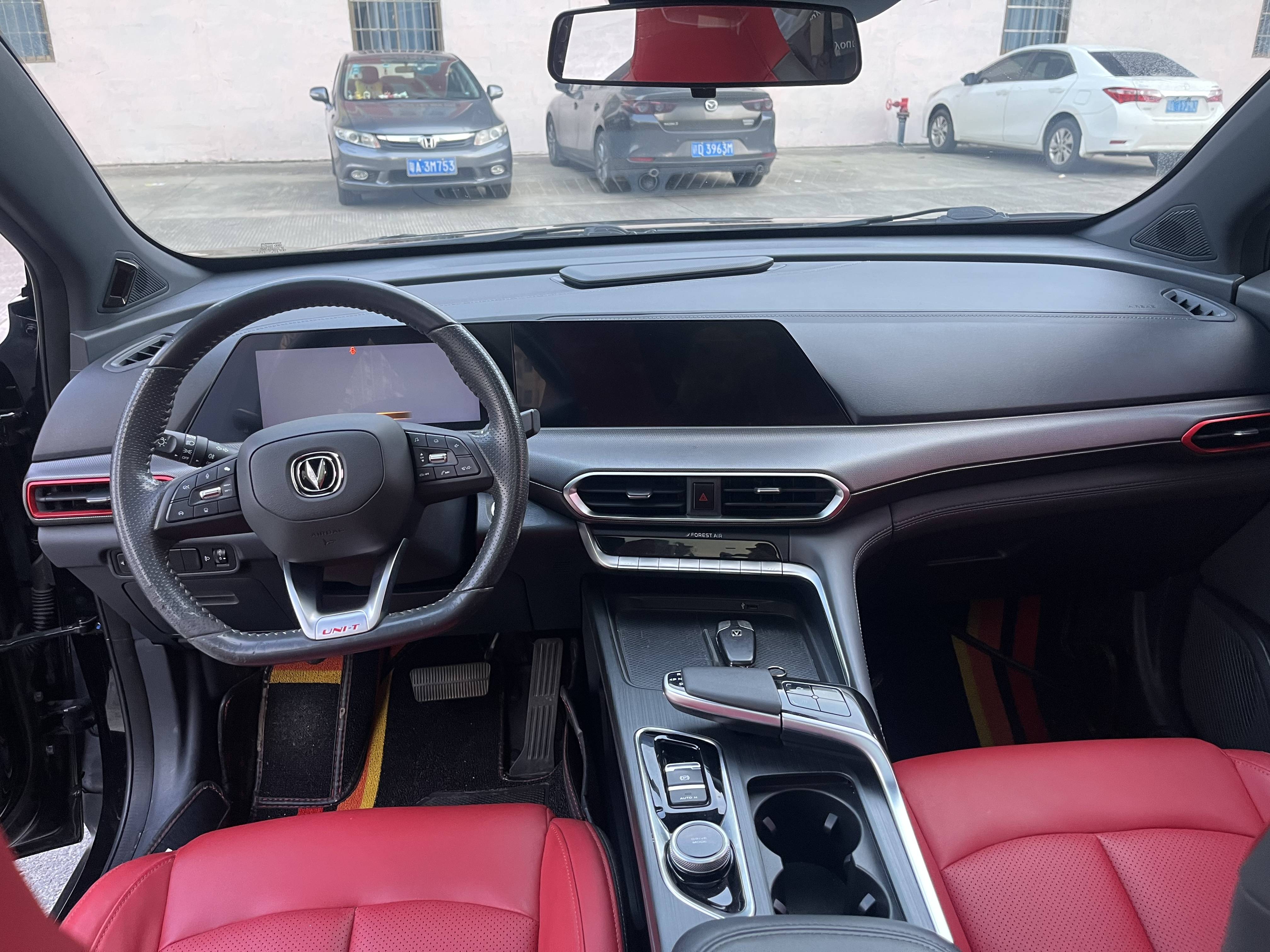 Подержанный Changan UNI-T 2020 1.5T Prestige Model