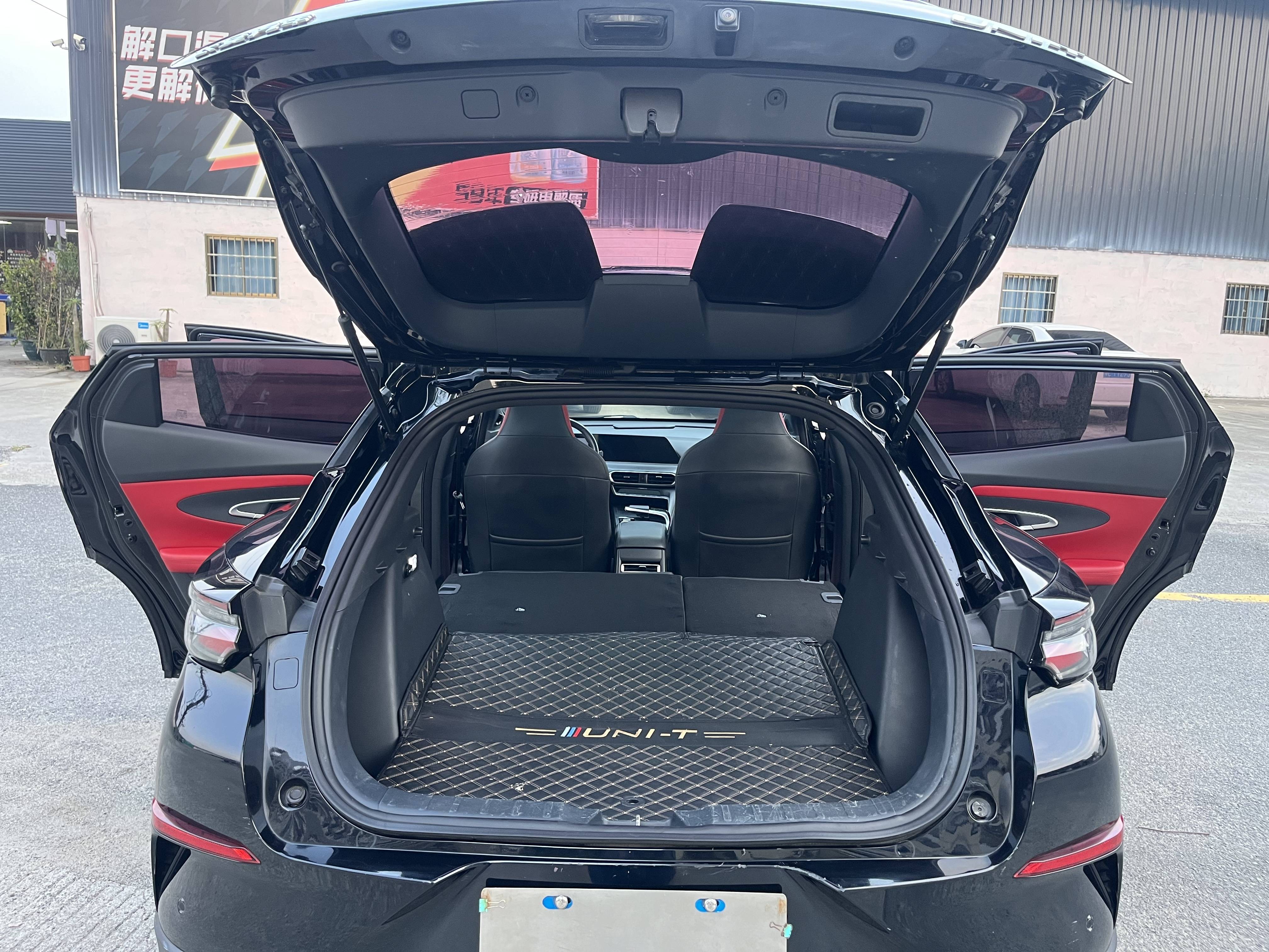 Подержанный Changan UNI-T 2020 1.5T Prestige Model