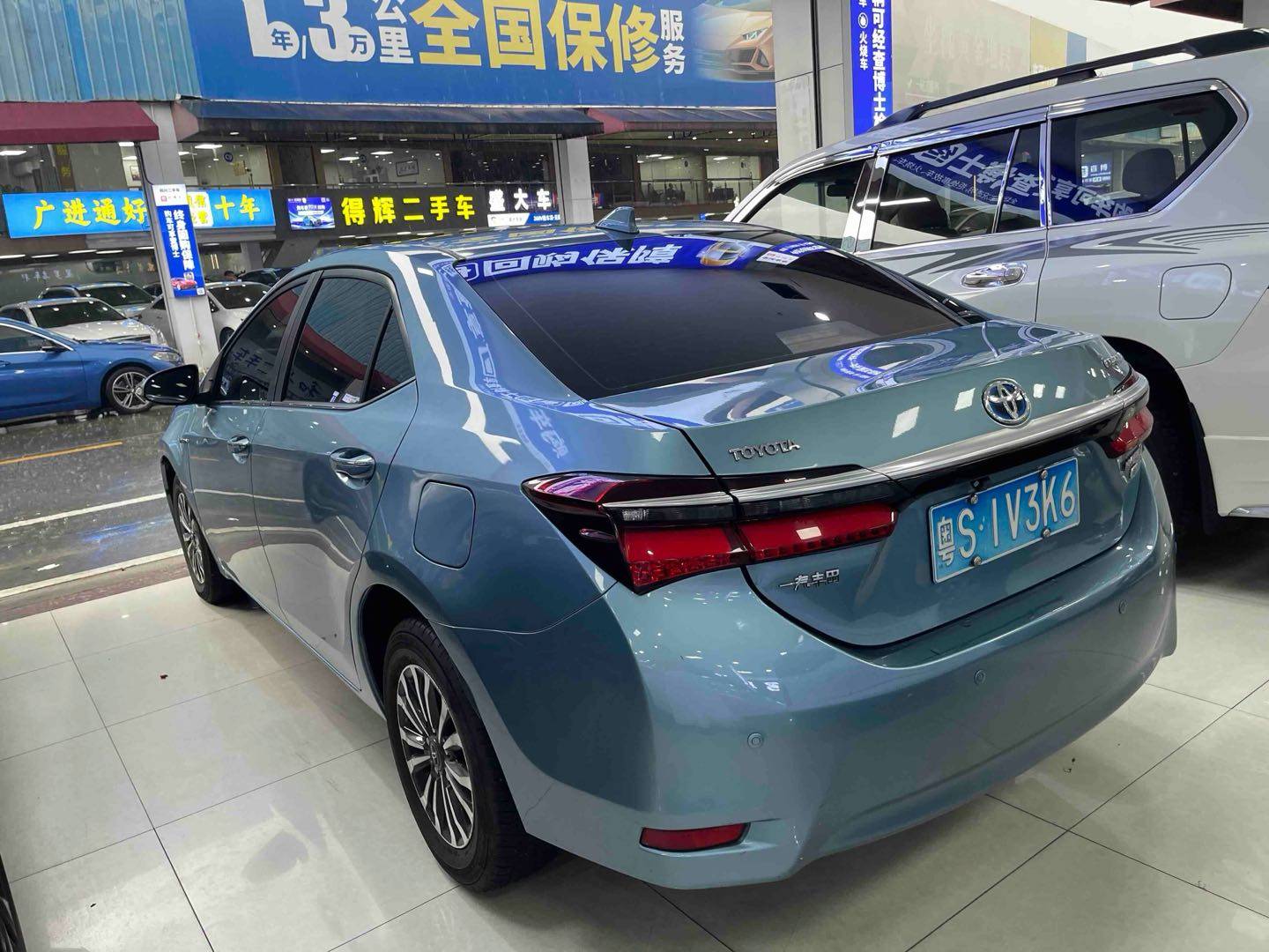Used Toyota COROLLA 2017 Dual engine 1.8L E-CVT Elite Edition